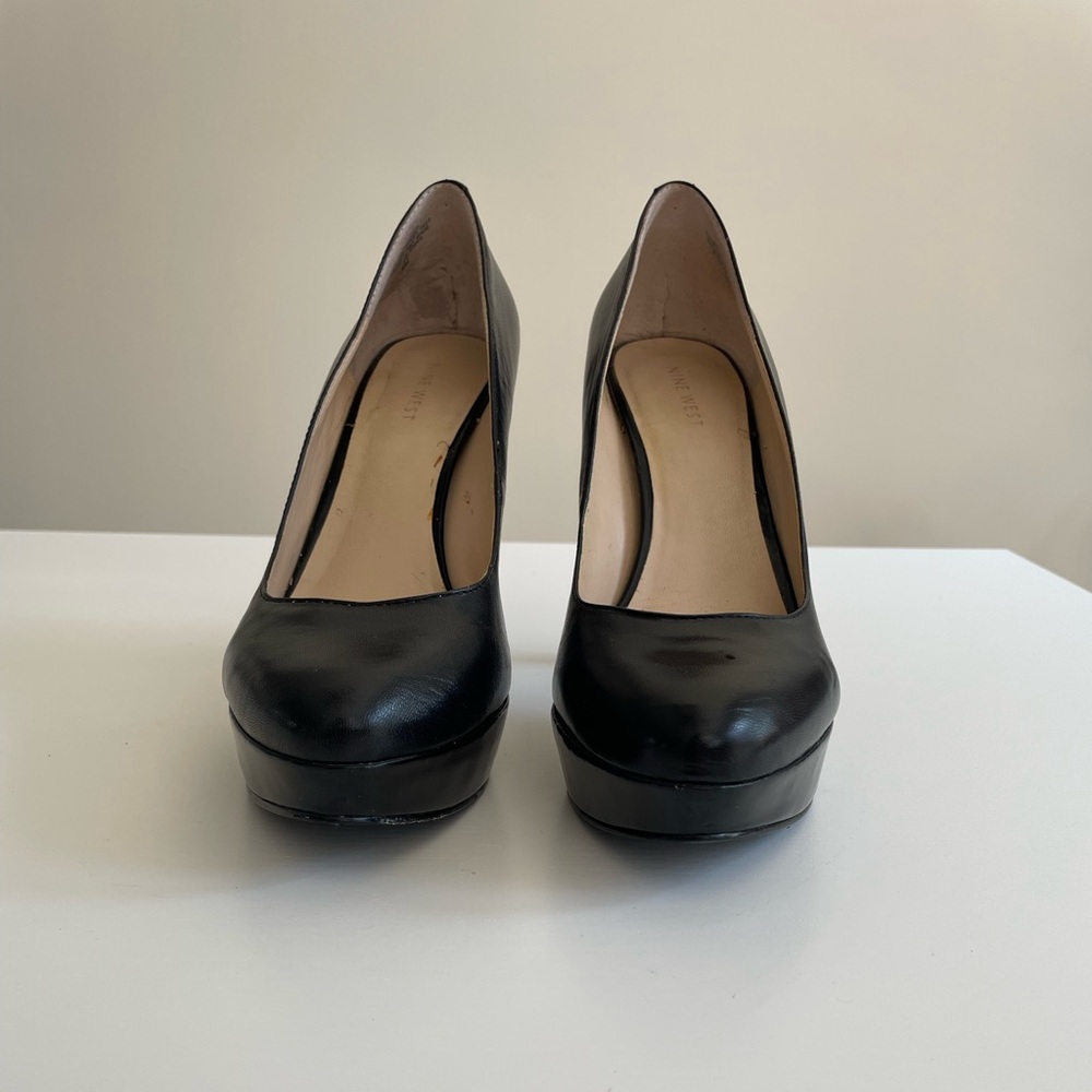 Nine West Platform Heels, size 8